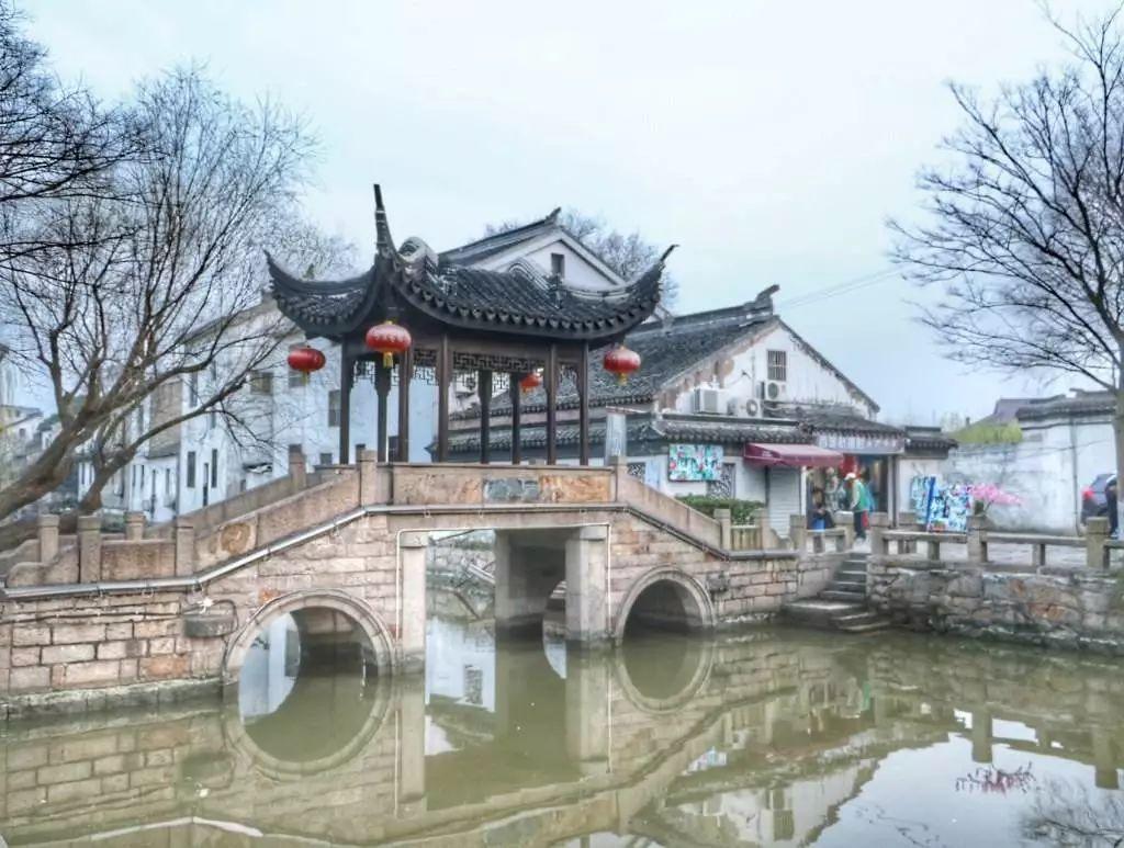 《祈今朝》：即使虞书欣全力以赴，也压不住堪称绝色的00后女二